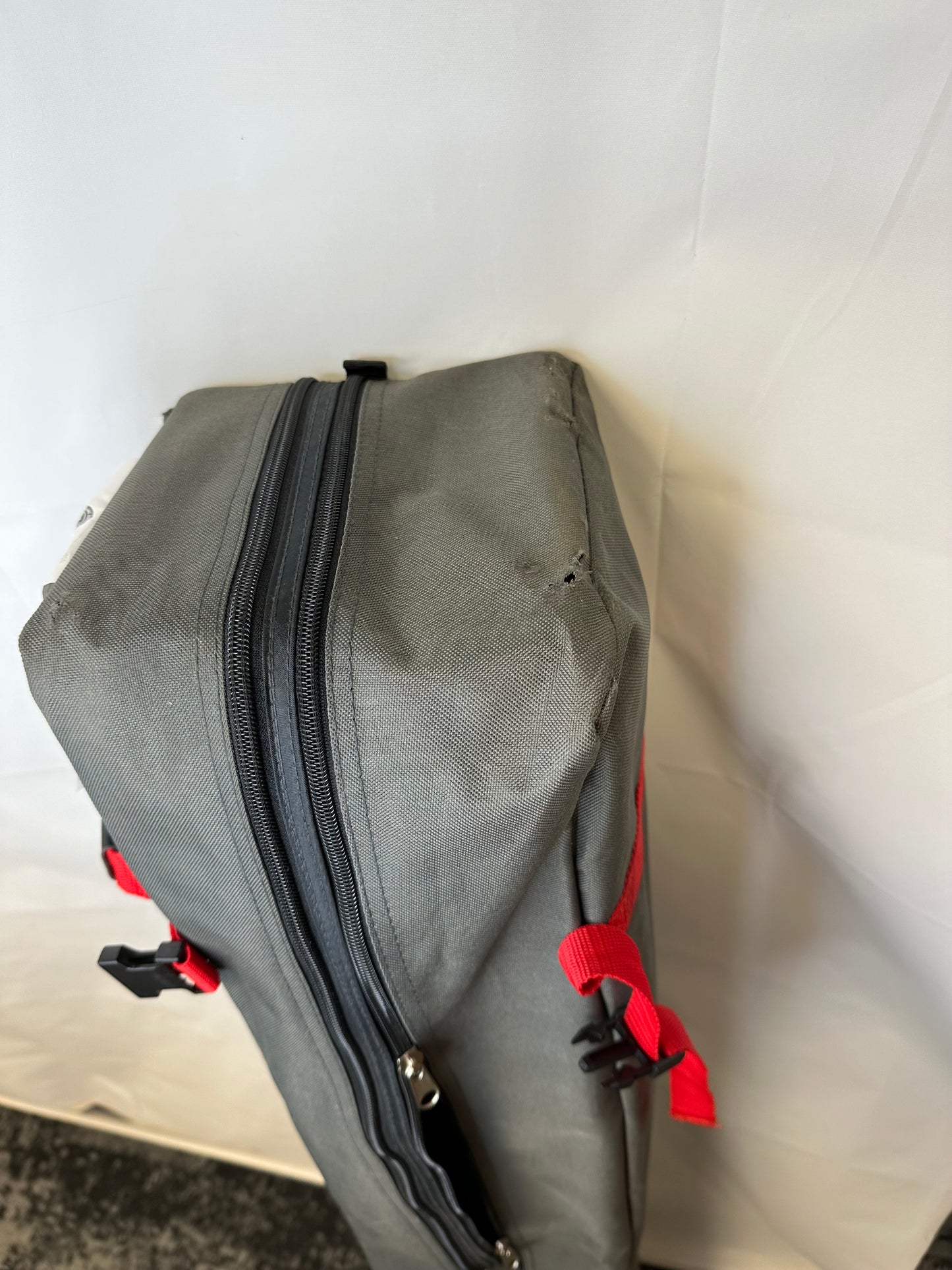 Bolsa de transporte con ruedas de 49" para carpa refugio Coleman de 13' x 13' con dosel (rasgada)