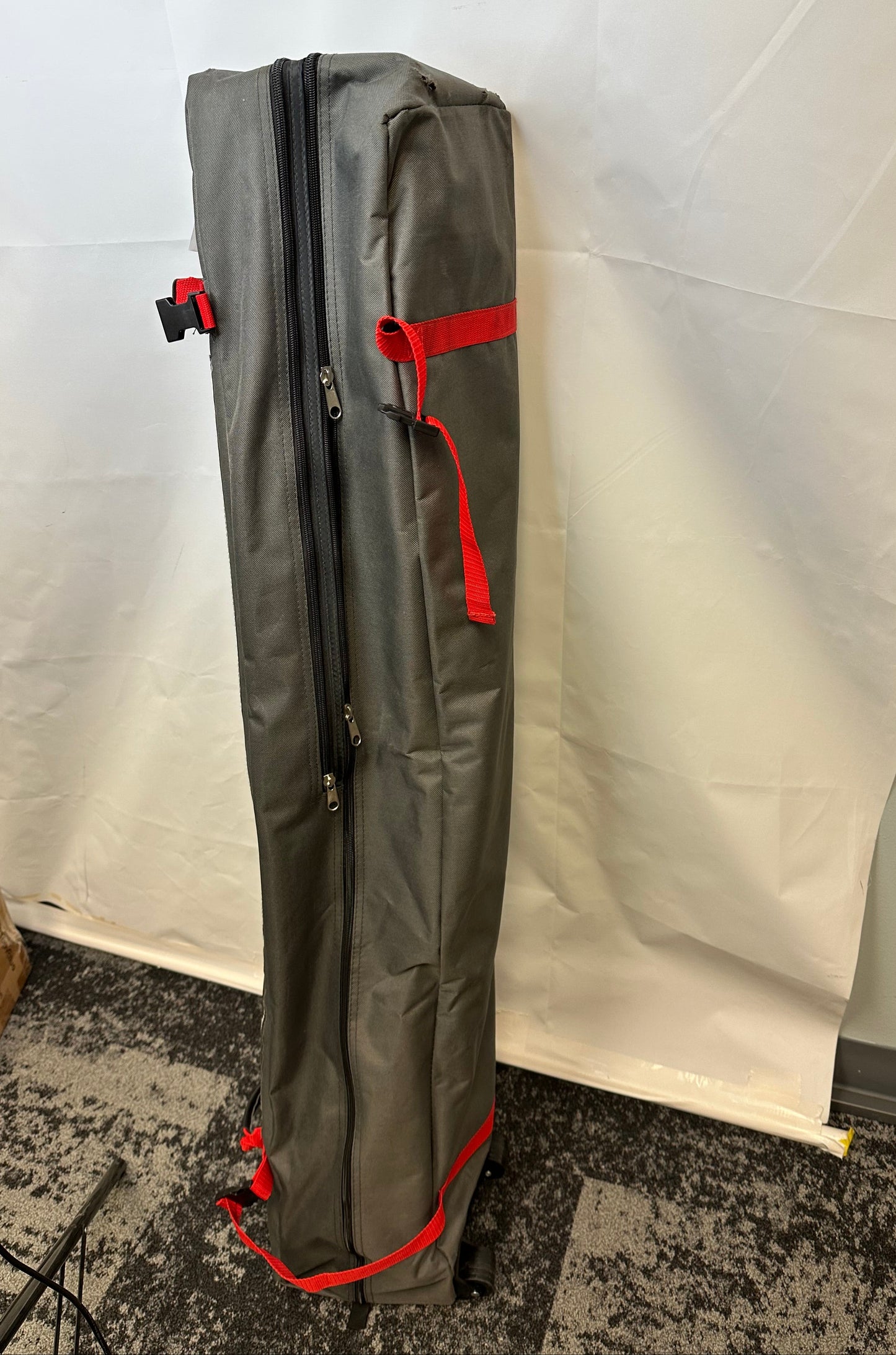 Bolsa de transporte con ruedas de 49" para carpa refugio Coleman de 13' x 13' con dosel (rasgada)